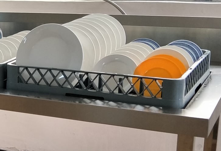 Rack type dishwashers