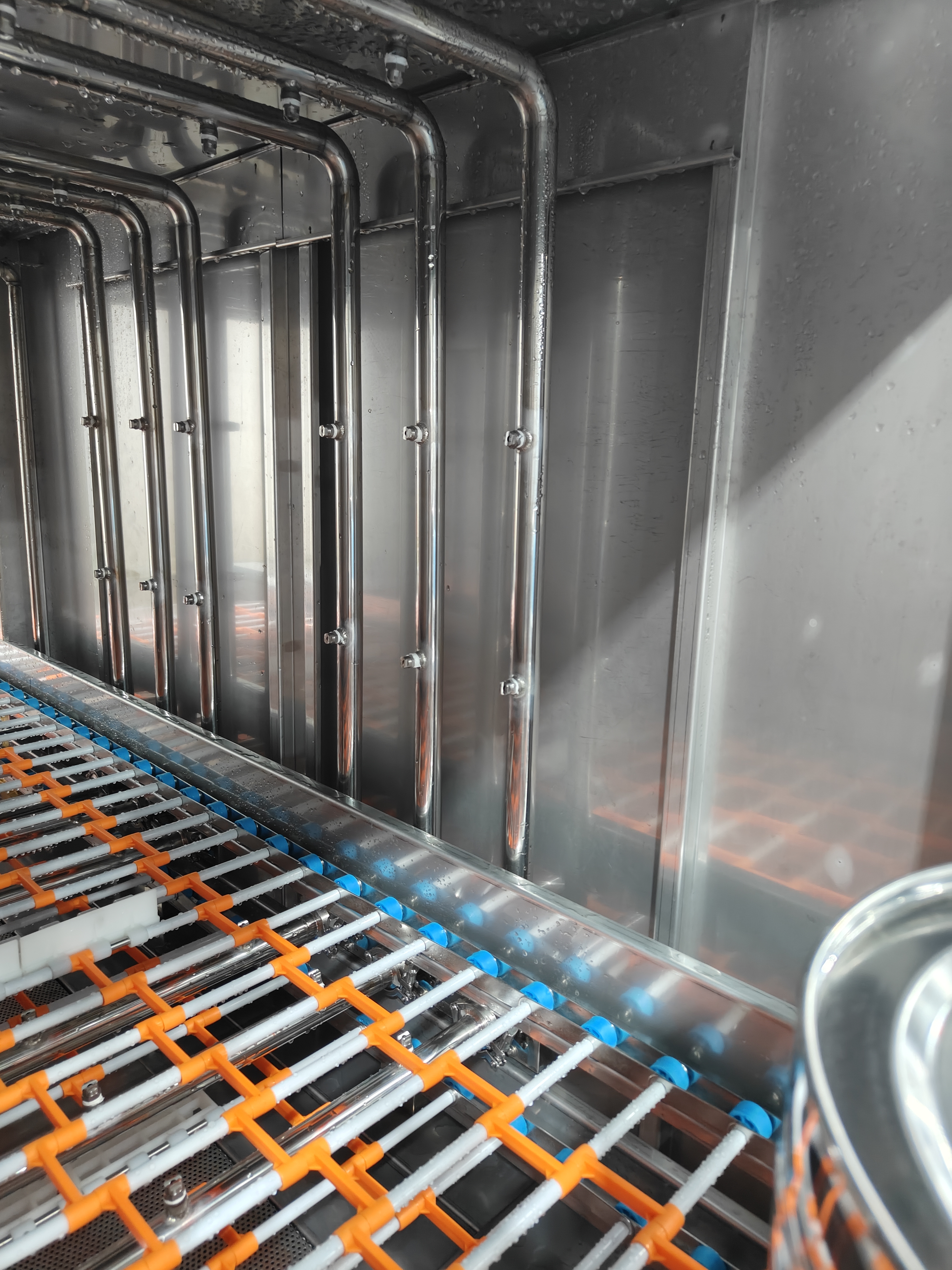 plastic crate washing machine